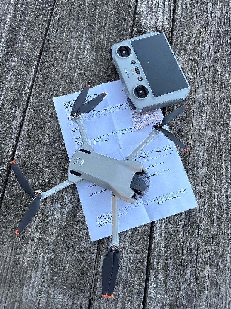 DJI Mini 3 drone met controller met scherm, Audio, Tv en Foto, Cameradrone, Ophalen of Verzenden, Zo goed als nieuw, DJI
