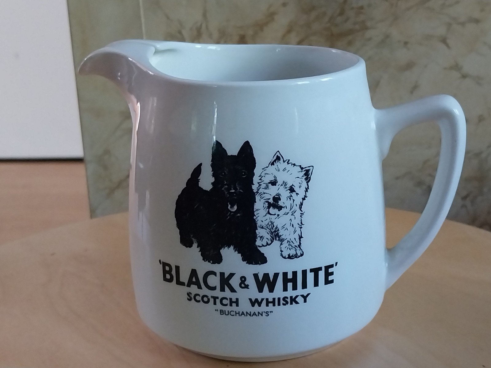 Waterkan  Black & White Scotch Whisky van Tante Brocante, Ophalen of Verzenden, Porselein, Overige stijlen, Kop(pen) en/of Schotel(s)