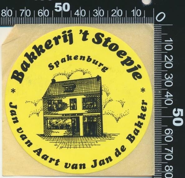 Sticker: Bakkerij Het Stoepje - Spakenburg (2), Ophalen of Verzenden, Zo goed als nieuw, Bedrijf of Vereniging