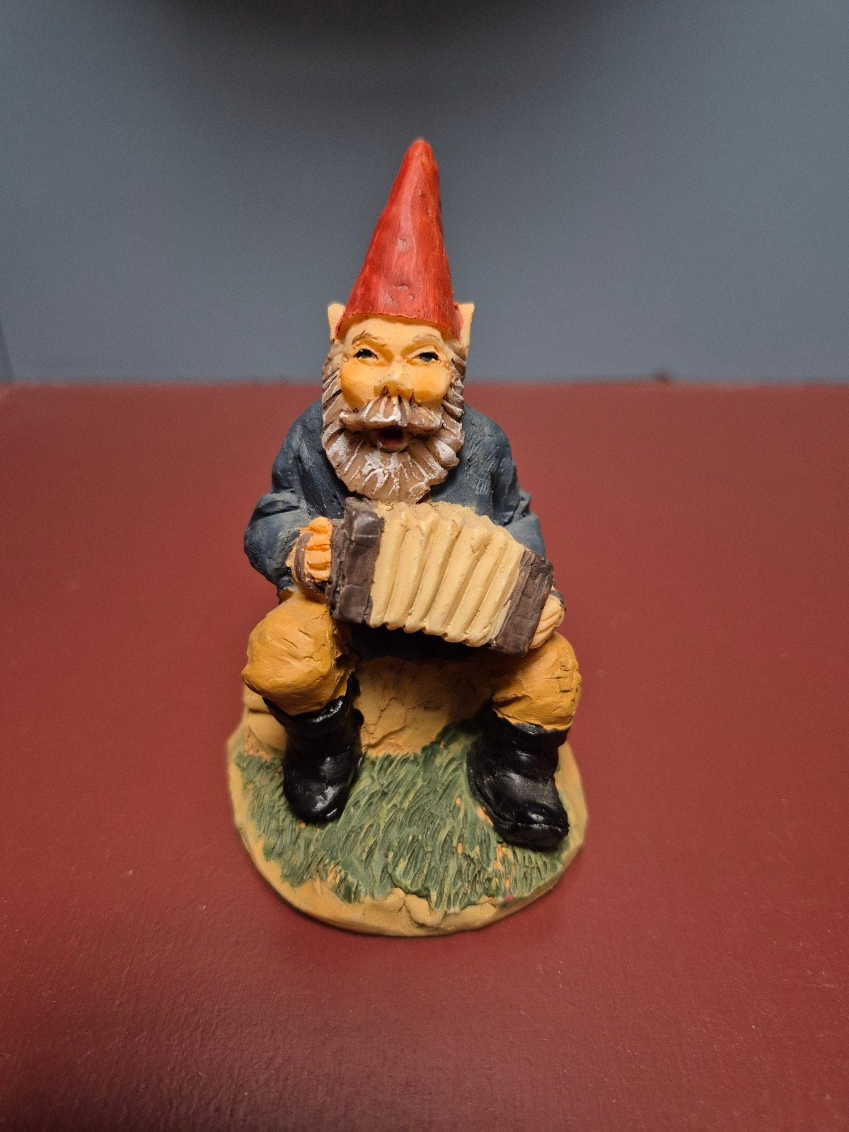 Beeldje van Kabouter met accordeon, Ophalen of Verzenden, Zo goed als nieuw, Fantasy