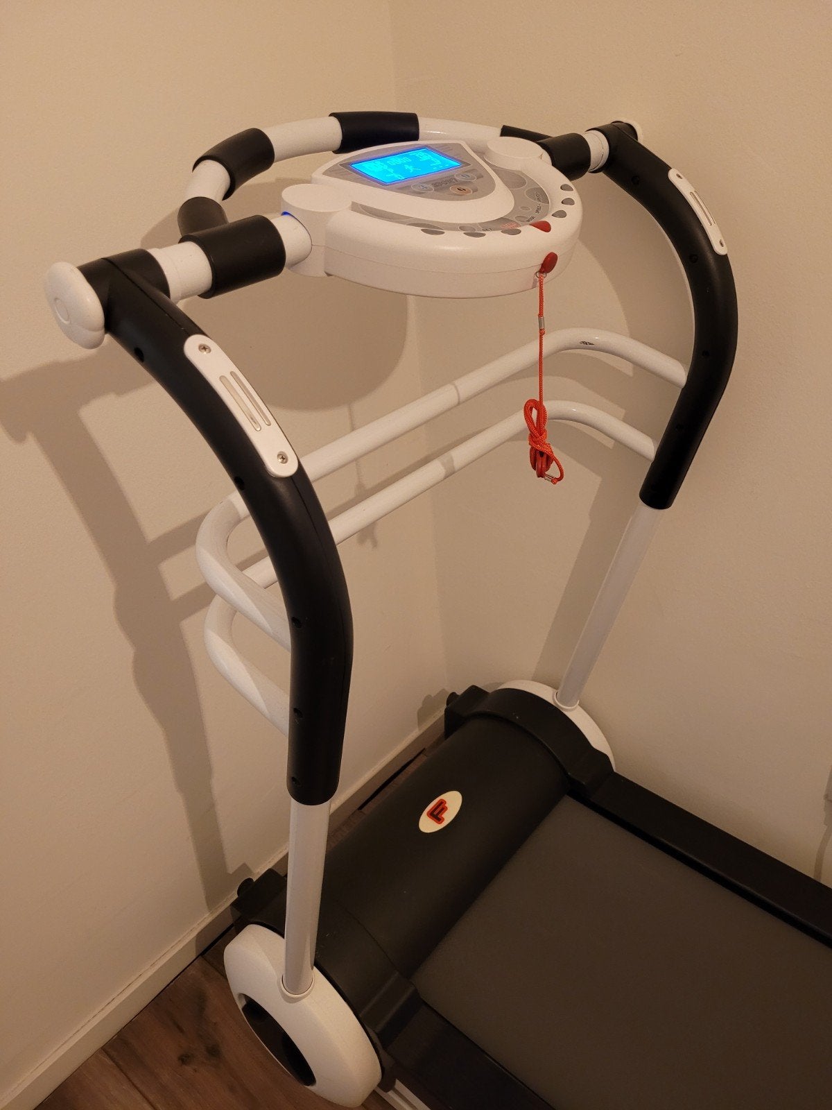 focus fitness loopband met elektronisch verstelbare incline, Ophalen, Zo goed als nieuw, Loopband
