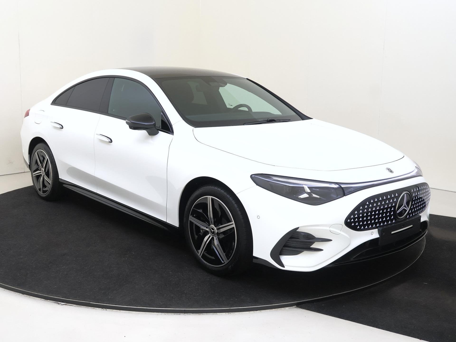 Mercedes-Benz CLA-klasse 200 Business Solution AMG 58 kWh Ni, Auto's, Automaat, Zwart, Wit, Nieuw