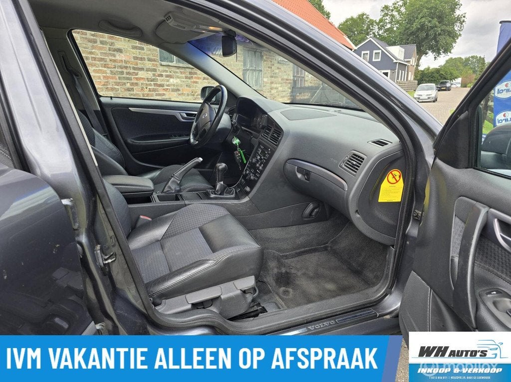 Volvo V70 2.4 Edition II nette auto, Voorwielaandrijving, Euro 4, Zilver of Grijs, 84 €/maand