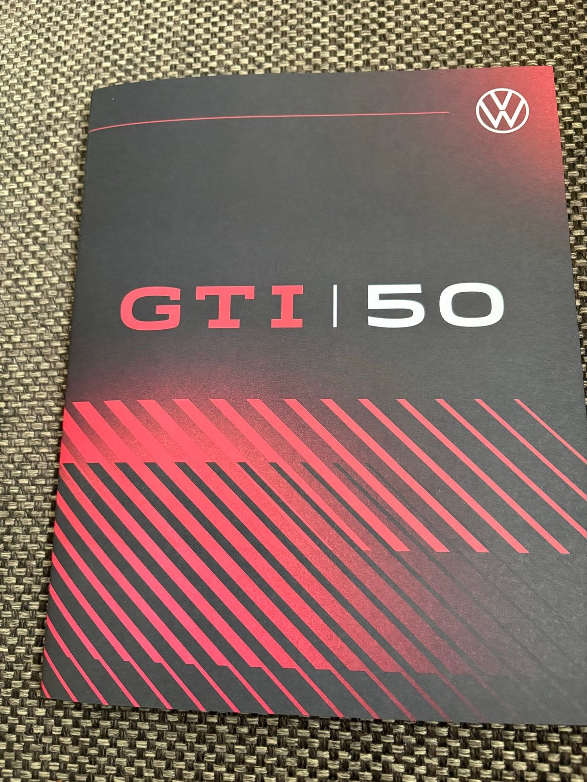 VW Golf GTI 50 Jaar Brochure - Alle Types (Golf 1 t/m 8.5), Boeken, Ophalen of Verzenden, Nieuw, Volkswagen