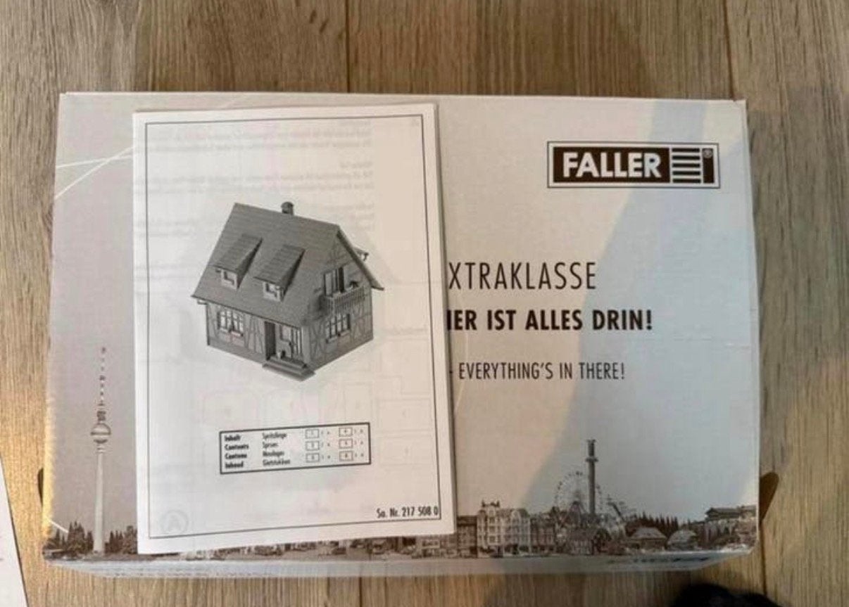 FALLER one family house, Ophalen of Verzenden, Nieuw, 1:32 tot 1:50