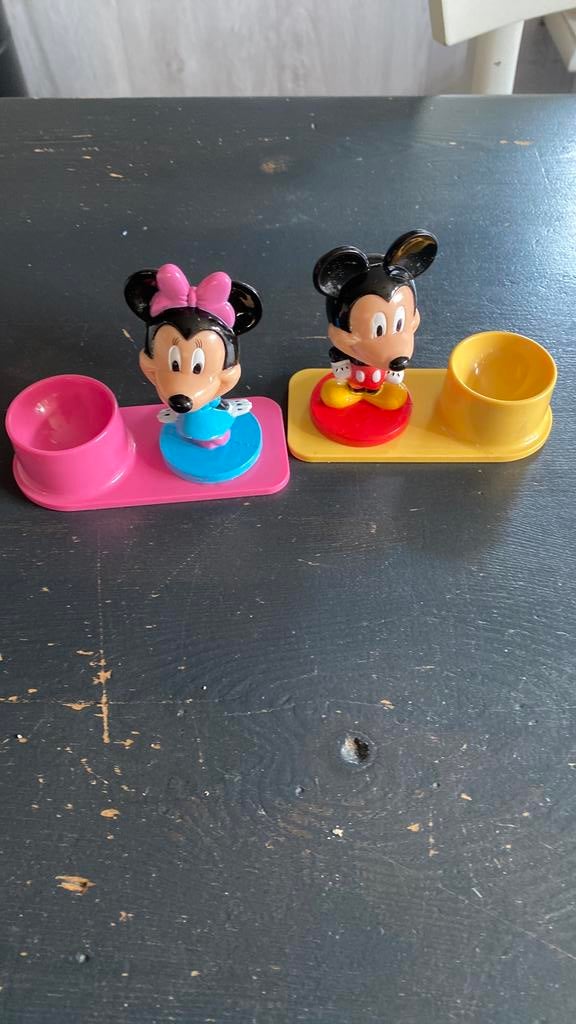 2 retro eierdopjes minnie en micky mouse, Verzamelen, Poppetjes en Figuurtjes, Ophalen of Verzenden, Zo goed als nieuw