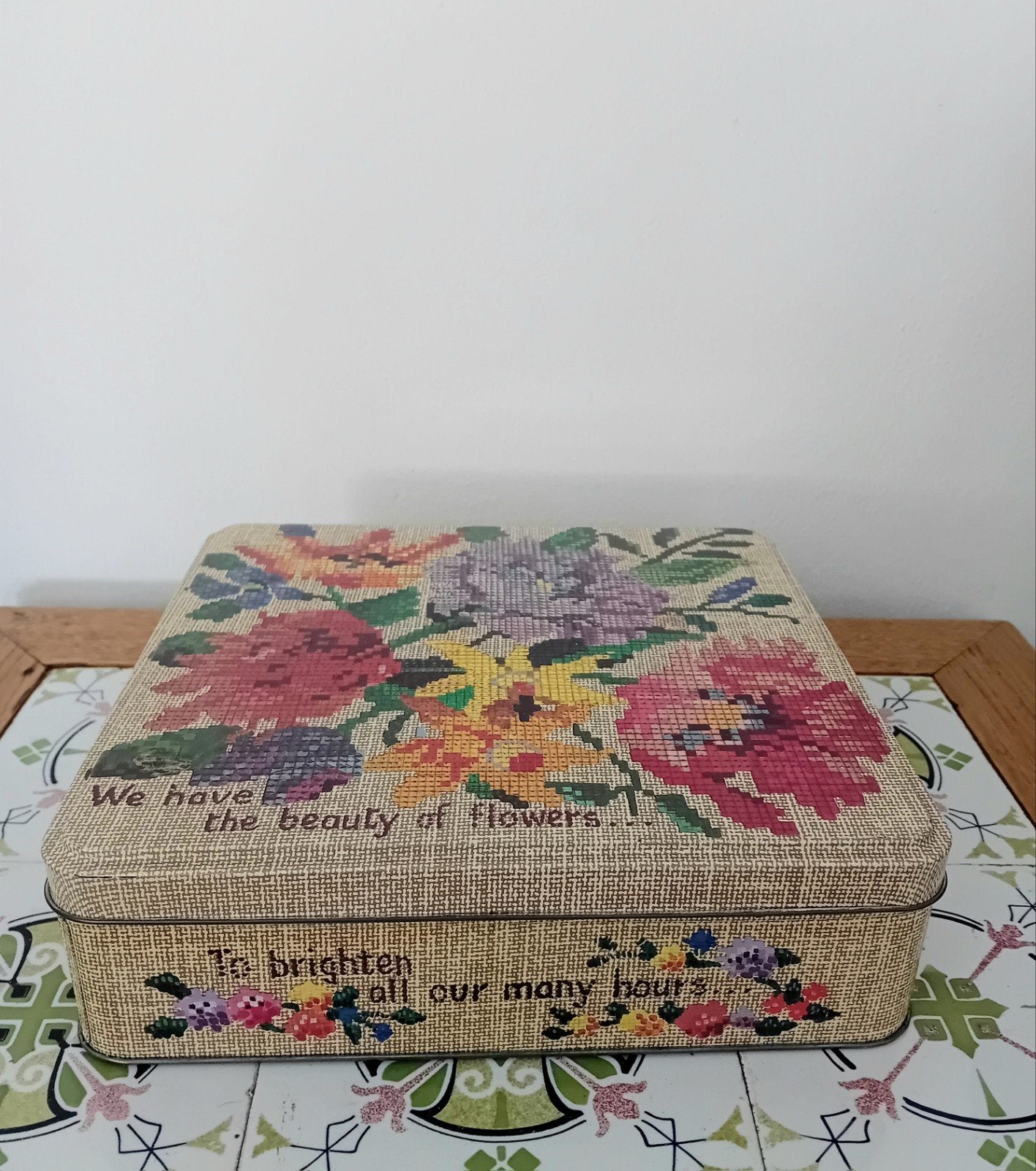 Vintage blikken doos met bloemen en spreuken, Ophalen of Verzenden