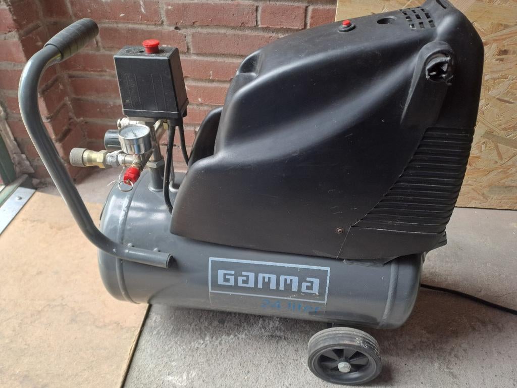 GAMMA compressor CP-24, Doe-het-zelf en Verbouw, Compressors, Ophalen, Gebruikt, 6 tot 10 bar, Minder dan 200 liter/min