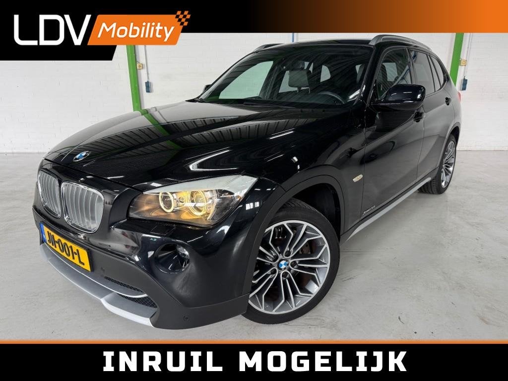 Bmw X1 XDRIVE28I EXECUTIVE / 6-cilinder / Camera / Afneembar, Auto's, BMW, Euro 5, Gebruikt, 2000 kg, 259 pk