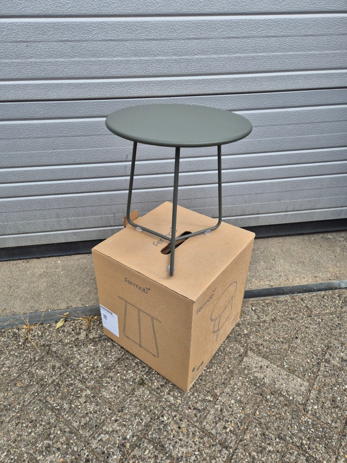 Nieuwe fermob cocotte bijzettafels diverse kleuren, Tuin en Terras, Tuinsets en Loungesets, Ophalen