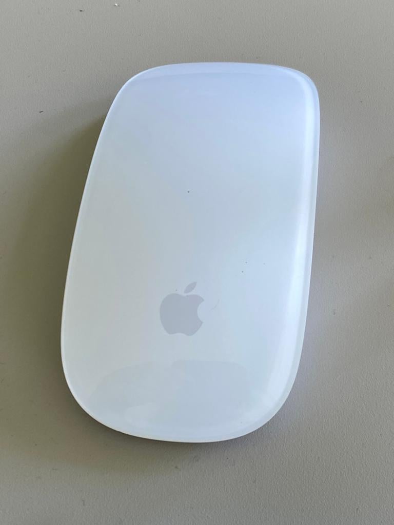 Apple magic mouse Draadloze muis Wit, Computers en Software, Muizen, Ophalen, Zo goed als nieuw
