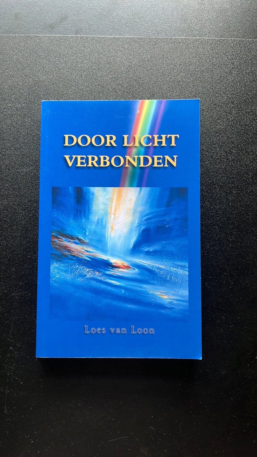 G.L.H.M. van Loon - Door licht verbonden, Boeken, Achtergrond en Informatie, G.L.H.M. van Loon, Verzenden, Zo goed als nieuw
