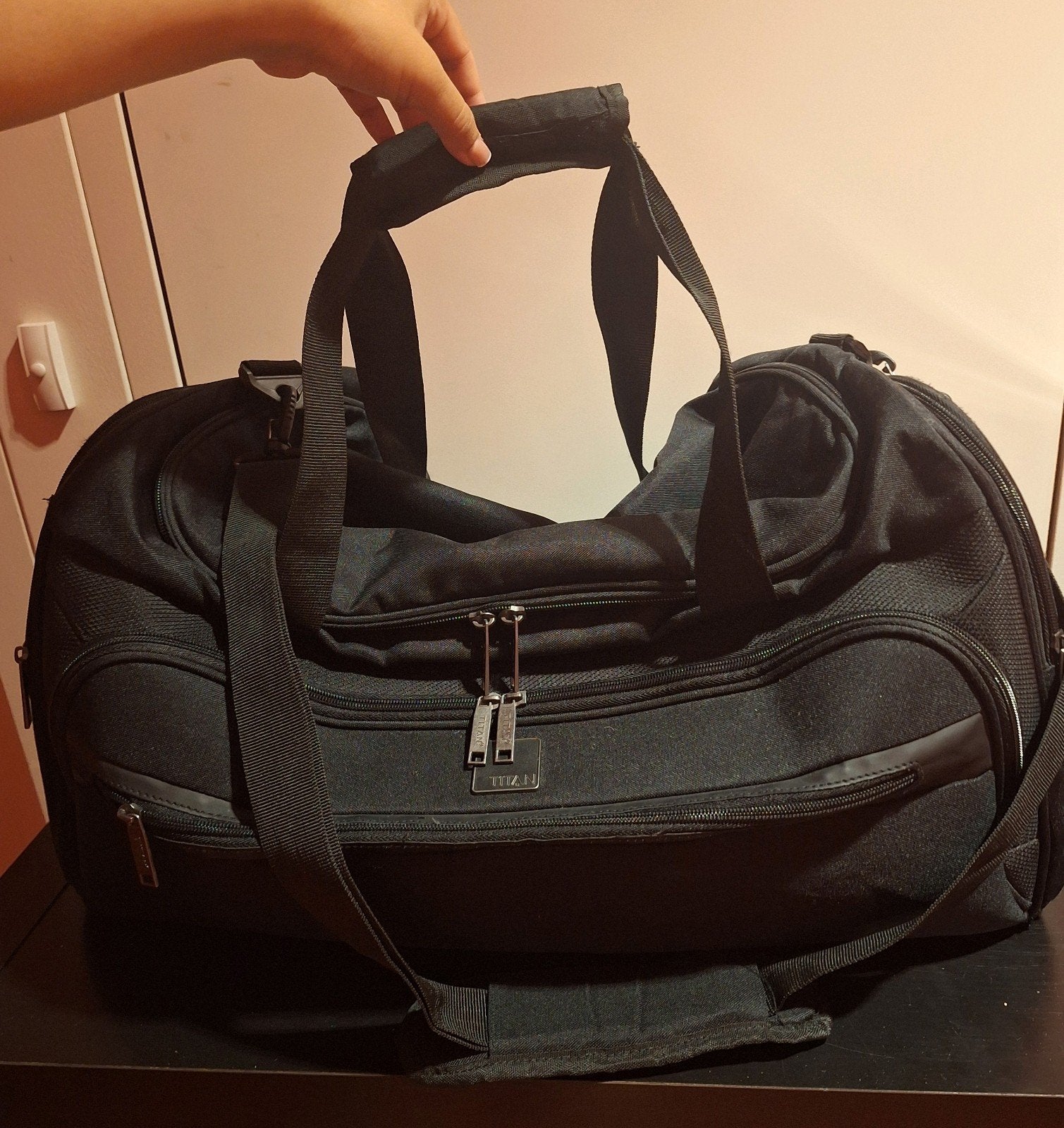 Zwarte duffel bag, Ophalen, Zo goed als nieuw, Zwart