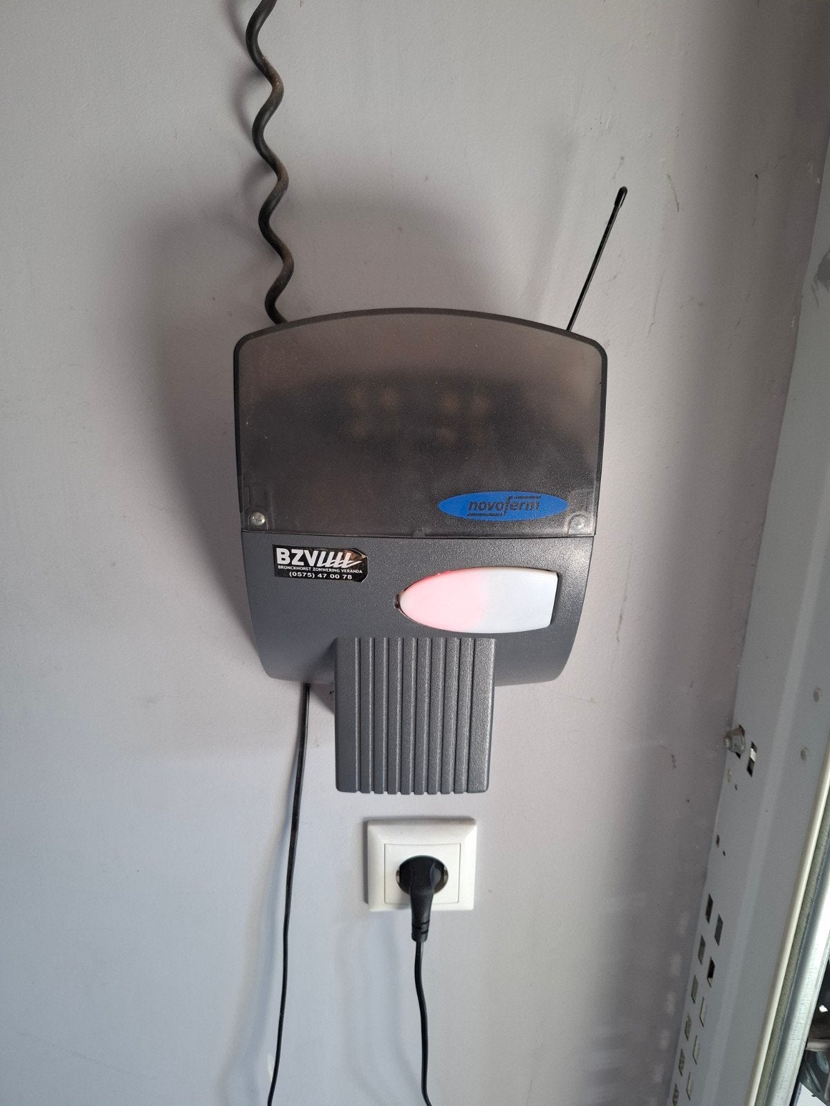 Novoferm elektrische garagedeur bediening. Motor defect., Ophalen of Verzenden, Gebruikt, Garagedeur