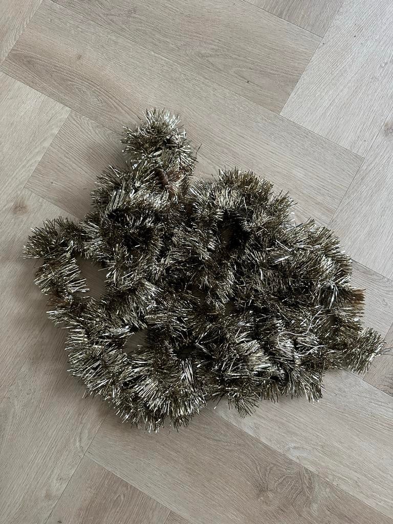 2x Gouden Kerstslinger, Diversen, Kerst, Ophalen of Verzenden, Zo goed als nieuw
