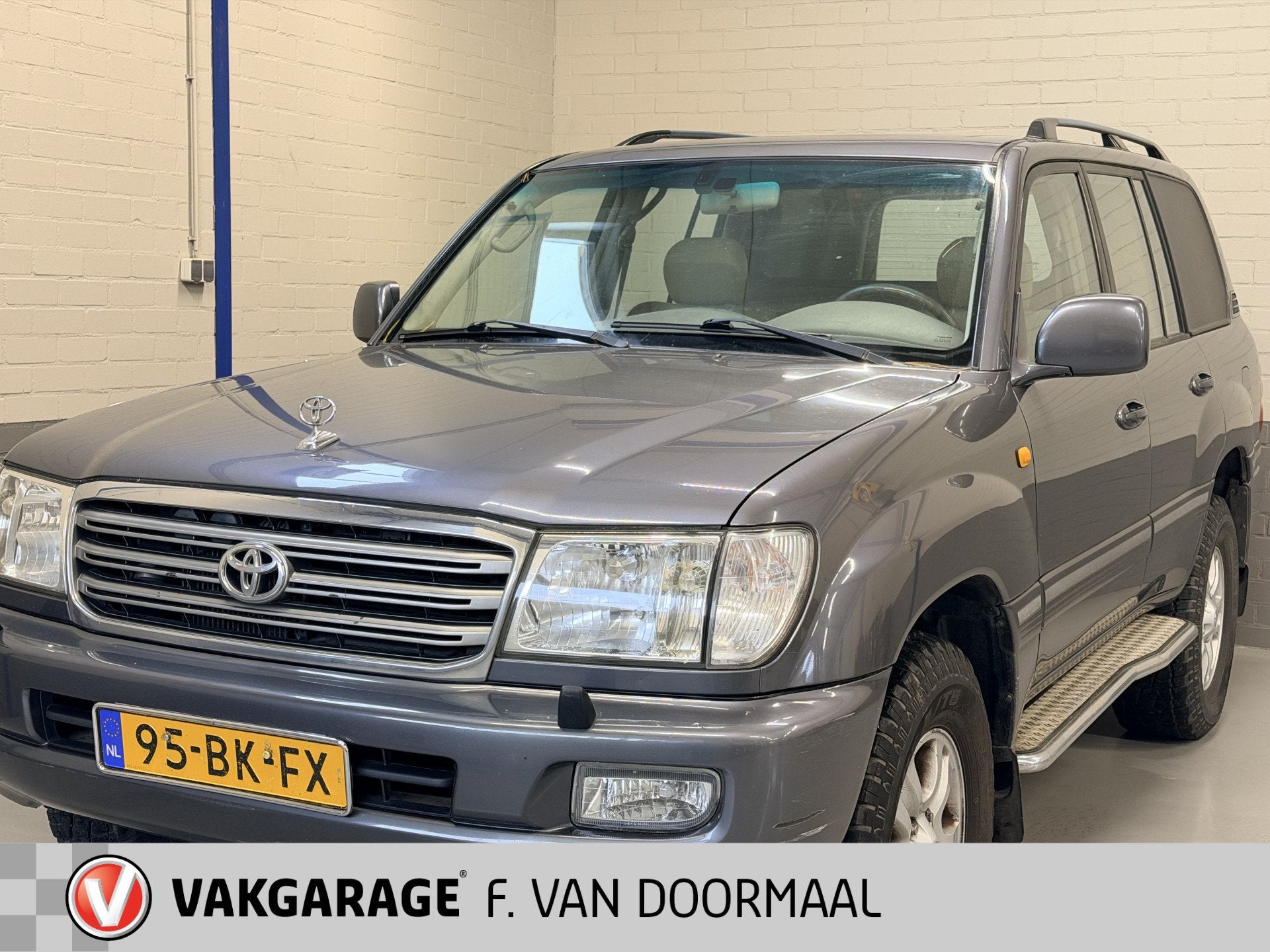 Toyota Land Cruiser 4.2 VX HR Blind Van Automaat (bj 2003), Automaat, Gebruikt, 4164 cc, Origineel Nederlands