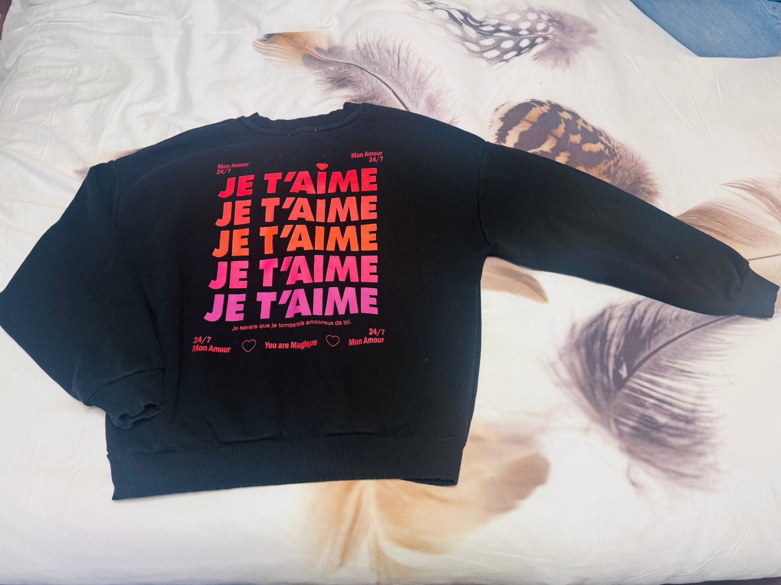 Costes Studio zwarte sweater trui met roze rode opdruk mt M, Verzenden, Zo goed als nieuw, Maat 38/40 (M), Zwart
