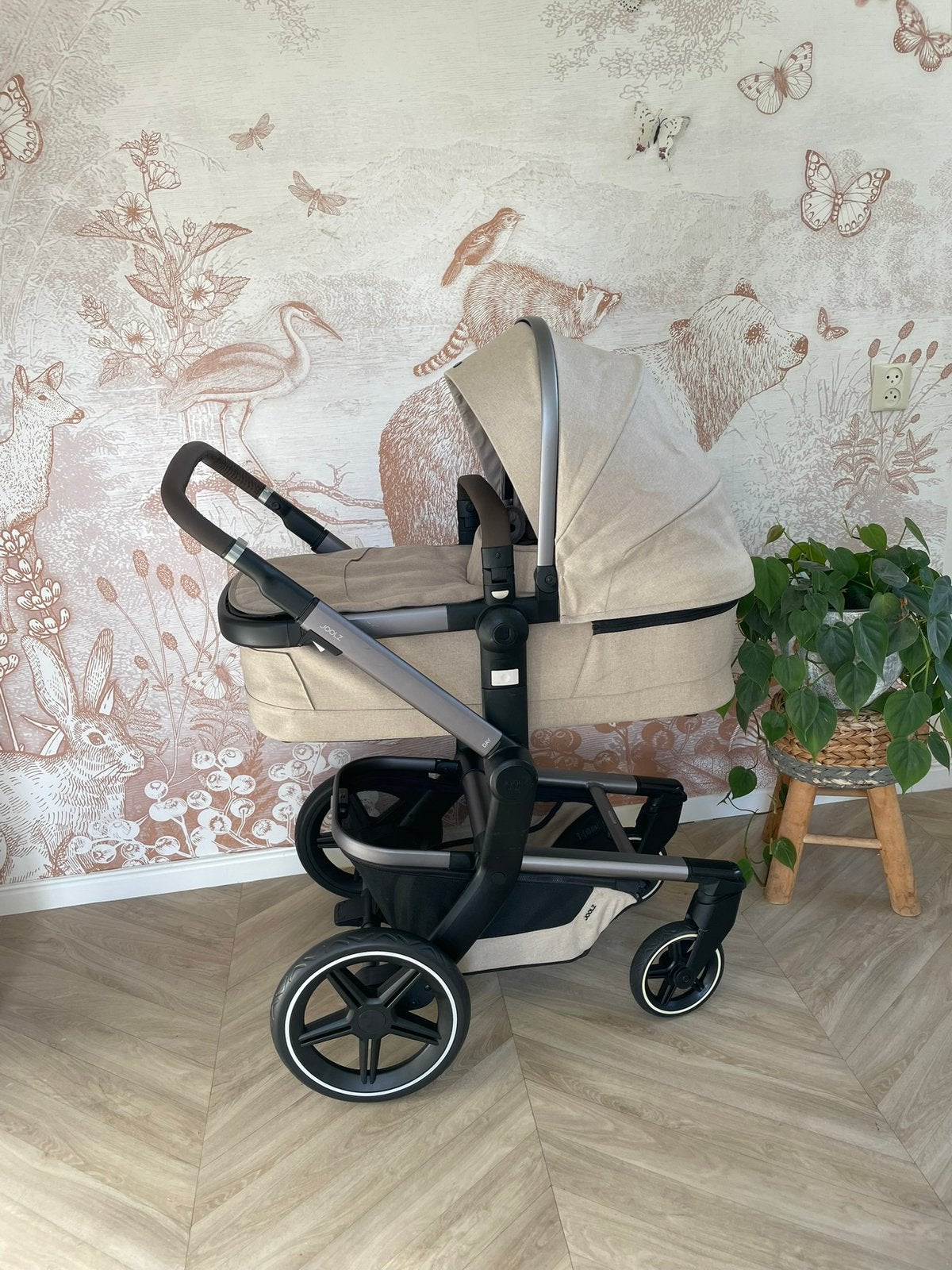 Joolz Day Sandy Taupe 5-in-1 + maxicosi en isofix + meer, Zo goed als nieuw, Met autostoeltje, Ophalen, Kinderwagen