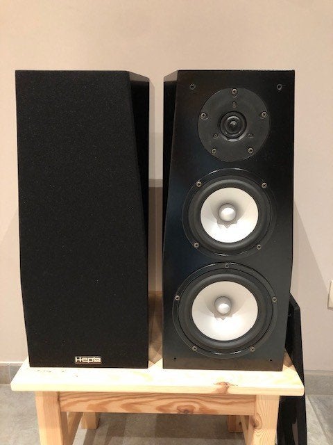 zeldzame HEPTA TWO luidsprekers, Audio, Tv en Foto, 120 tot 150 watt, Zo goed als nieuw, Basreflex, Boekenplank luidspreker