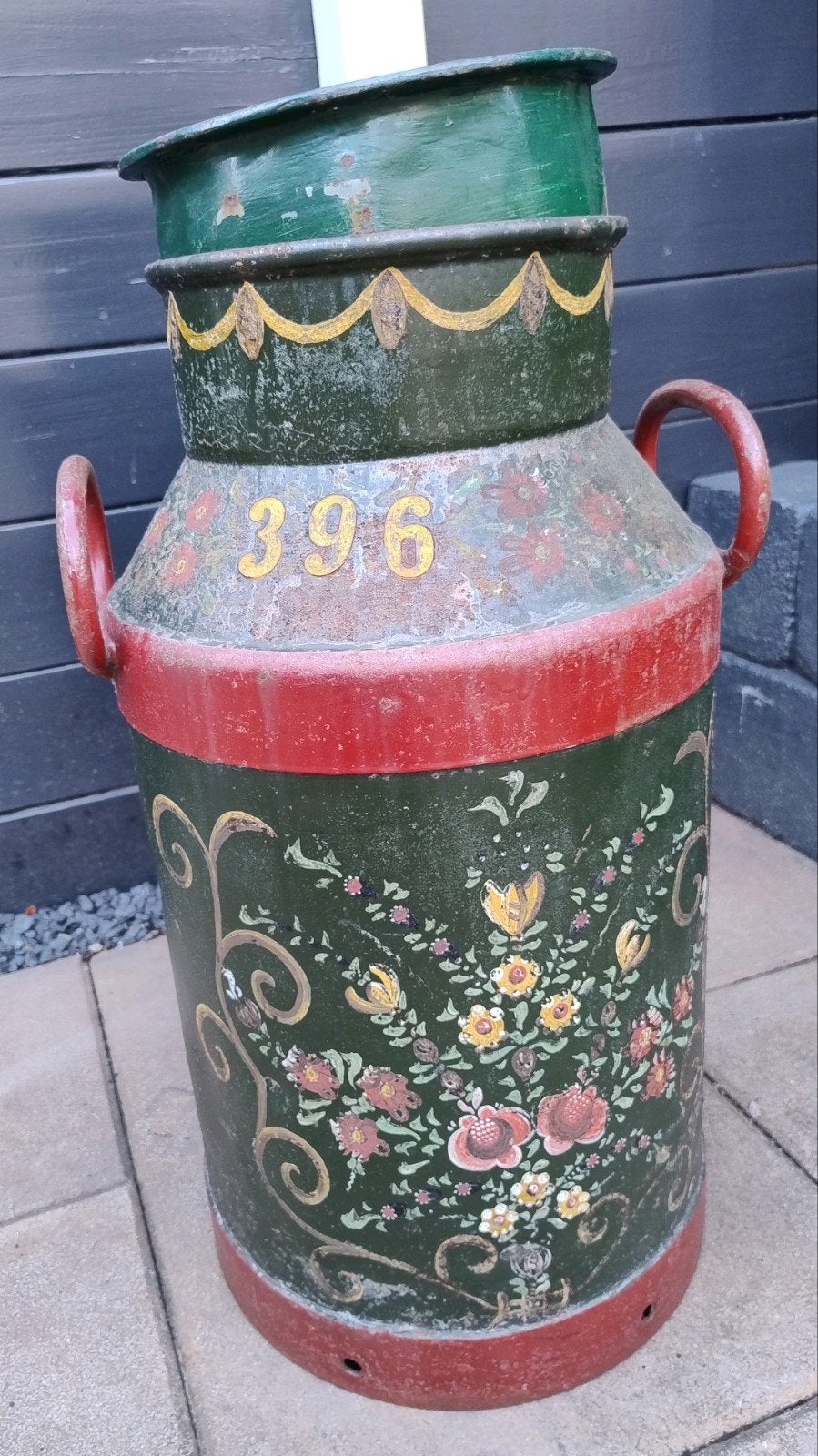 Oude beschilderde melkbus - decoratief object, Ophalen