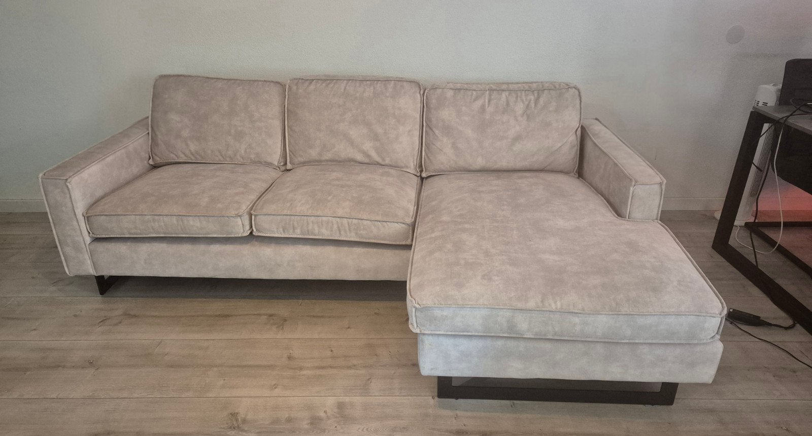 Comfortabele Hoekbank met Longchair - Zo goed als nieuw, Modern, Comfortabel, 250 tot 300 cm, 100 tot 125 cm, Hoekbank
