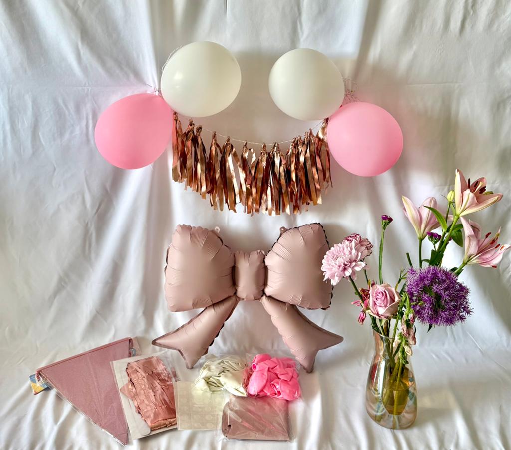 Babyshower Decoratie Box Roze incl. folieballonnen/backdrop, Ophalen of Verzenden, Nieuw, Versiering, Geboorte of Huwelijk