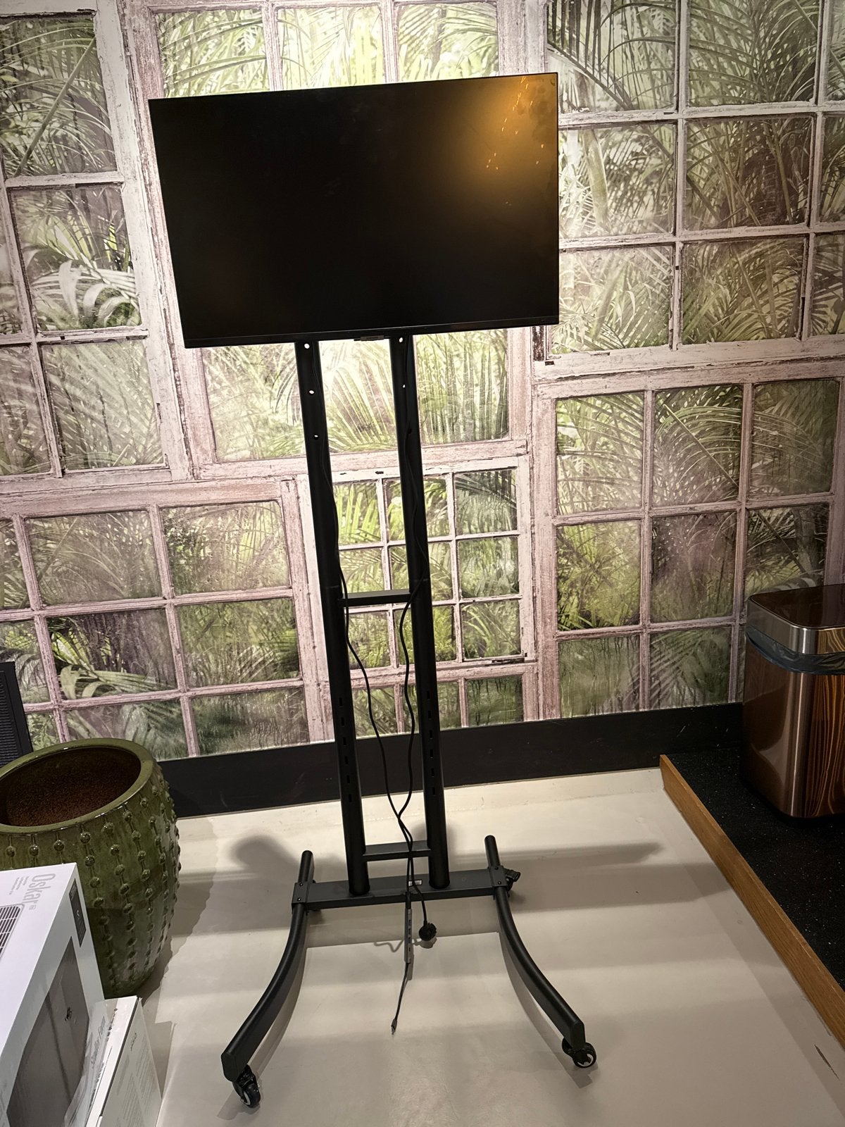 Samsung TV op verrijdbare standaard, Ophalen, LED, 50 Hz, Zo goed als nieuw