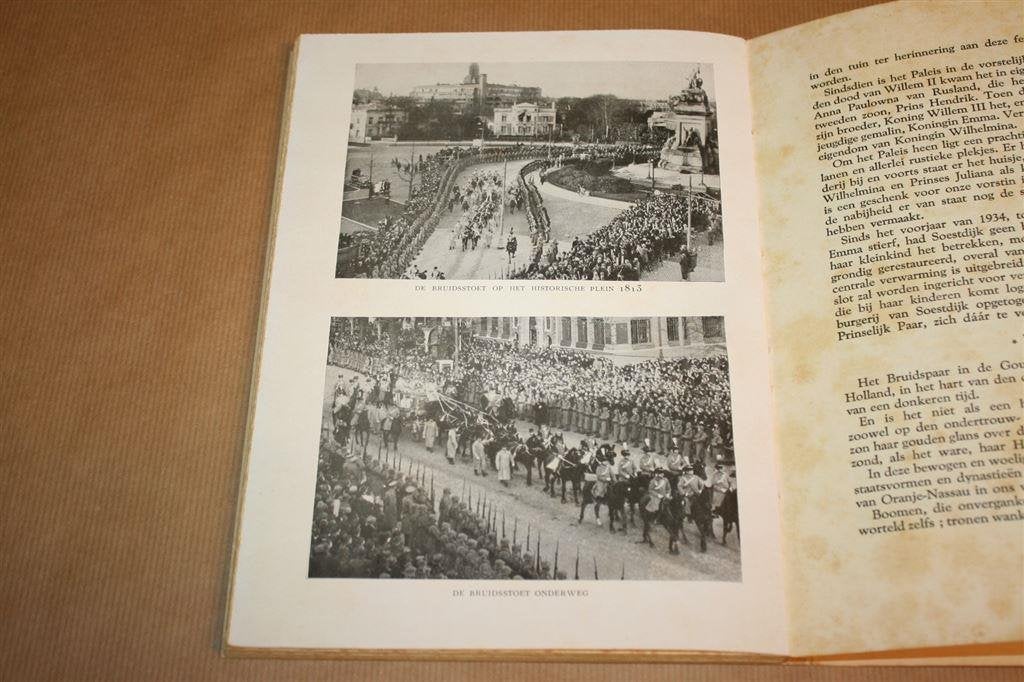 Het bruidspaar in de gouden koets. 1937., Ophalen of Verzenden, Gelezen