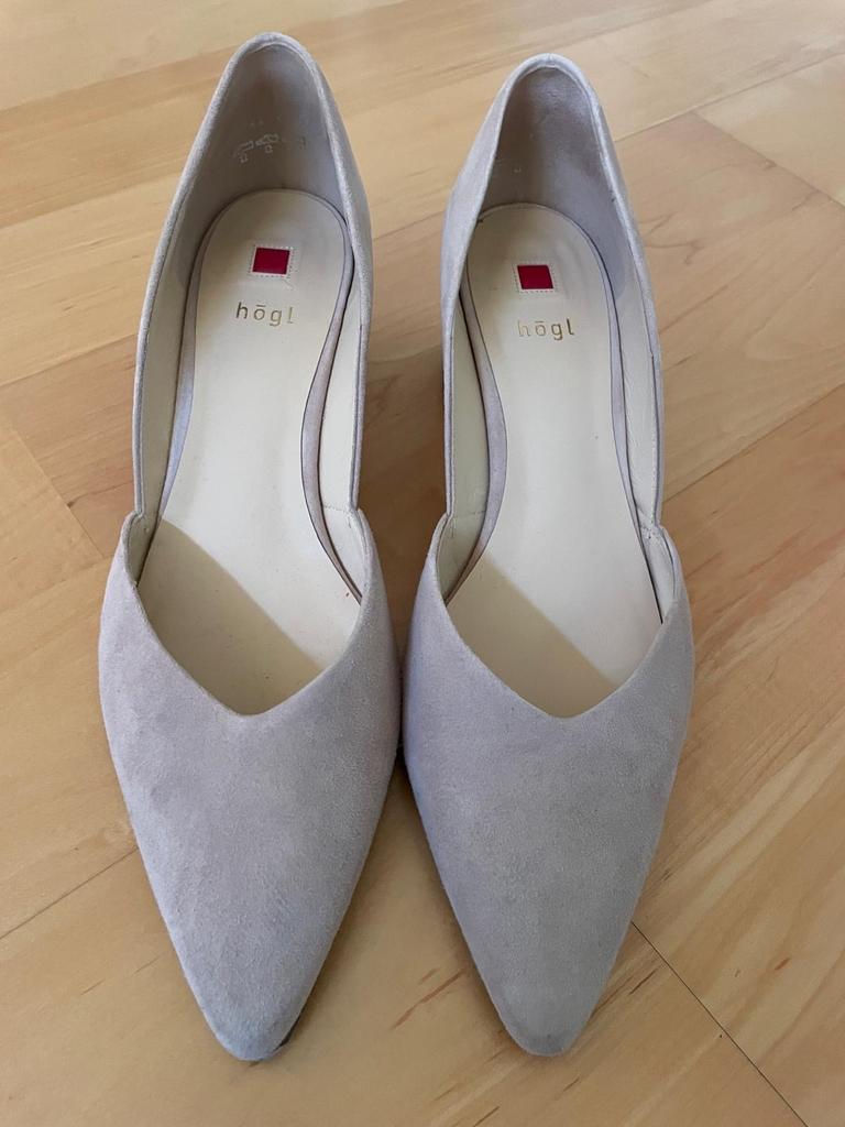 Mooie en comfortabele Pumps maat 41 - 1x gedragen, Ophalen of Verzenden, Zo goed als nieuw, Beige, Pumps