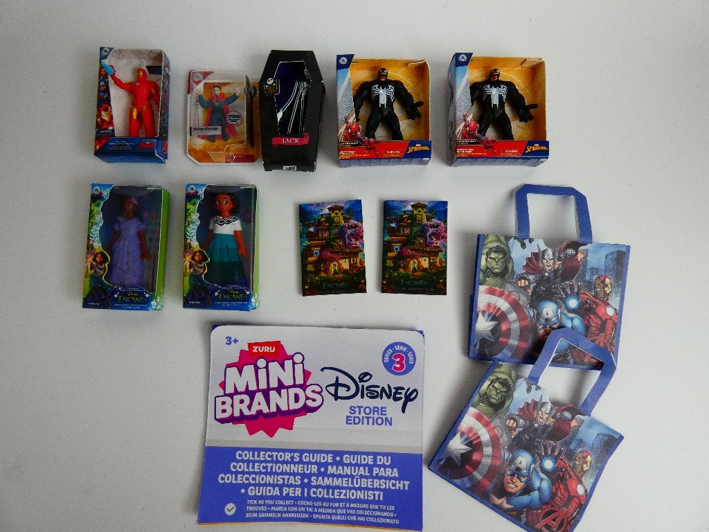 mini brands Disney store, Ophalen of Verzenden, Zo goed als nieuw