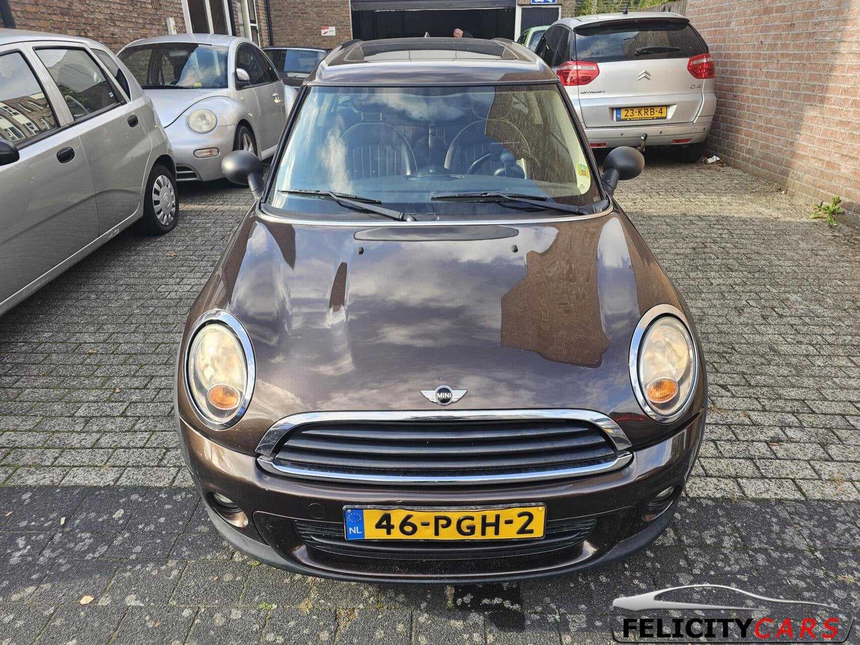 Mini Clubman 1.6 One Business Line leer, Voorwielaandrijving, Euro 5, 4 cilinders, Bruin