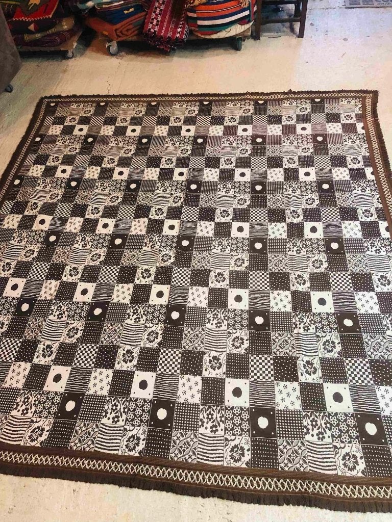 Grote bruine grand foulard met bloemen 270/255 cm, Huis en Inrichting, Djt@dejuistetoon.eu, Ophalen of Verzenden, Zo goed als nieuw