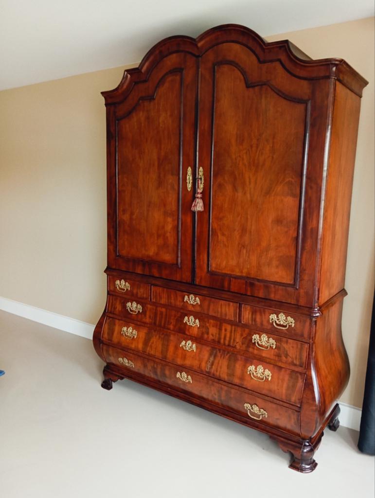 Louis XV mahonie kabinet, Antiek en Kunst, Antiek | Meubels | Kasten, Ophalen of Verzenden