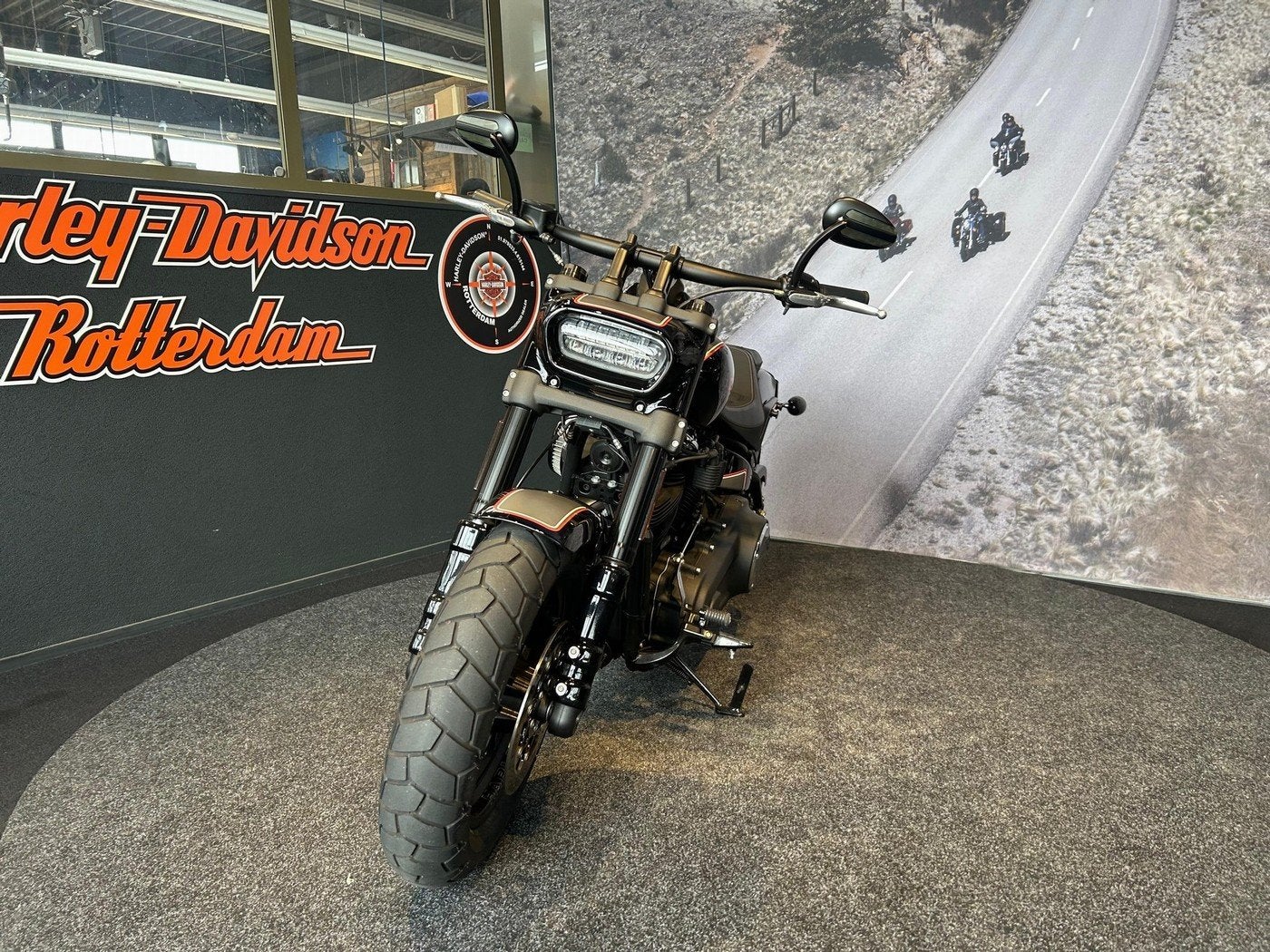 Harley-Davidson FXFBS FAT BOB 114 (bj 2018), Laan van Vredenoord 33
2289 DA  RIJSWIJK, NL, Bedrijf, Overig, Sales@harleydavidsonrotterdam.nl