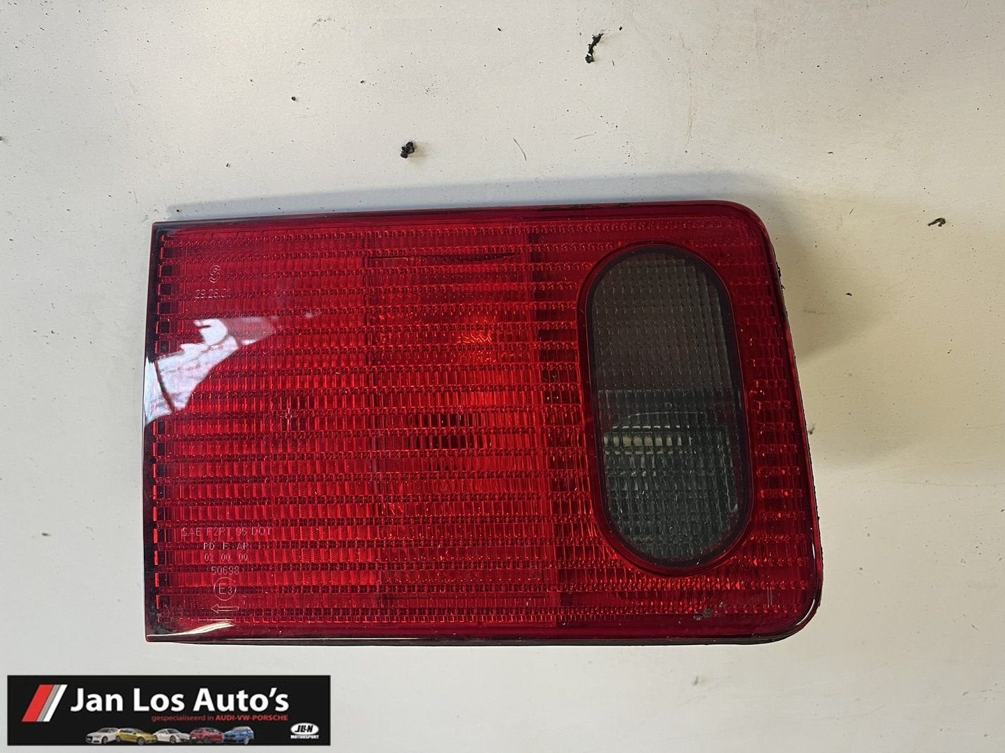 Achterlicht links Audi A8 D2 4D0945093, Gebruikt, -, -, -