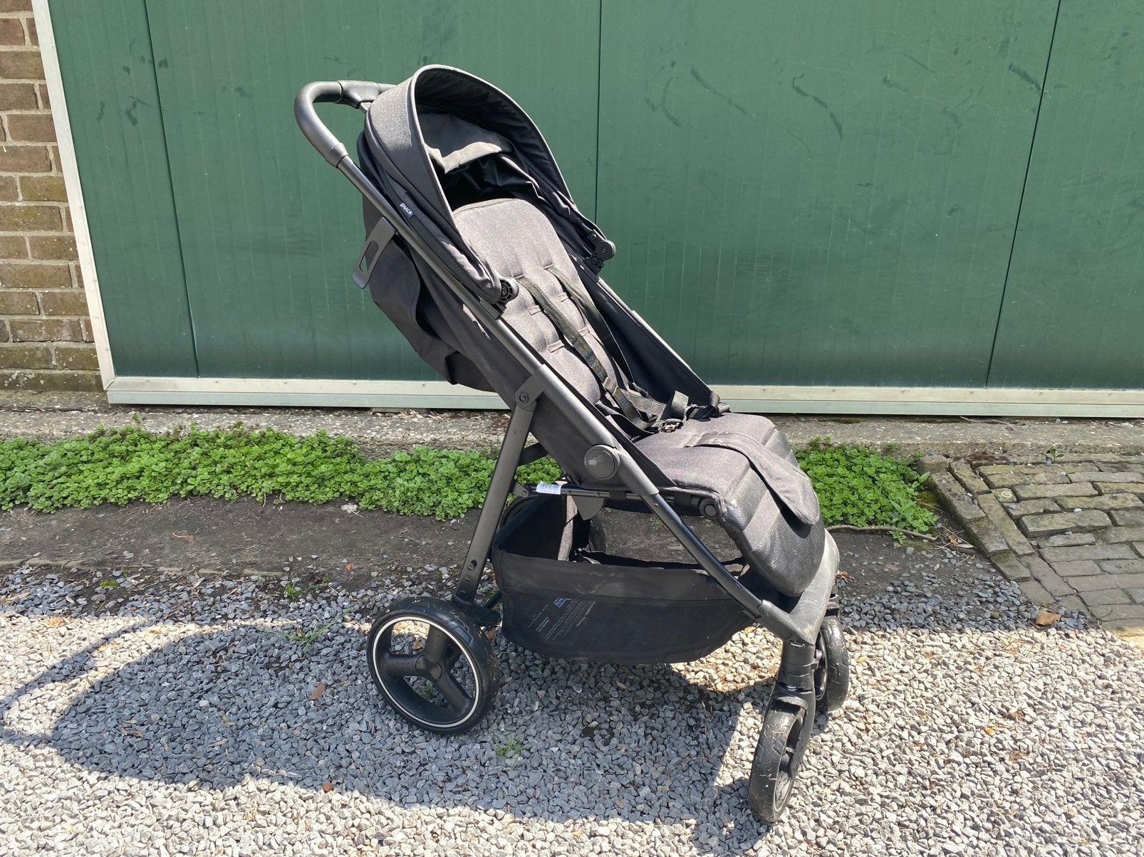 Puck Flo buggy nog geen jaar oud!, Kinderen en Baby's, Buggy's, Zo goed als nieuw, Overige merken, Verstelbare rugleuning, Zonnekap