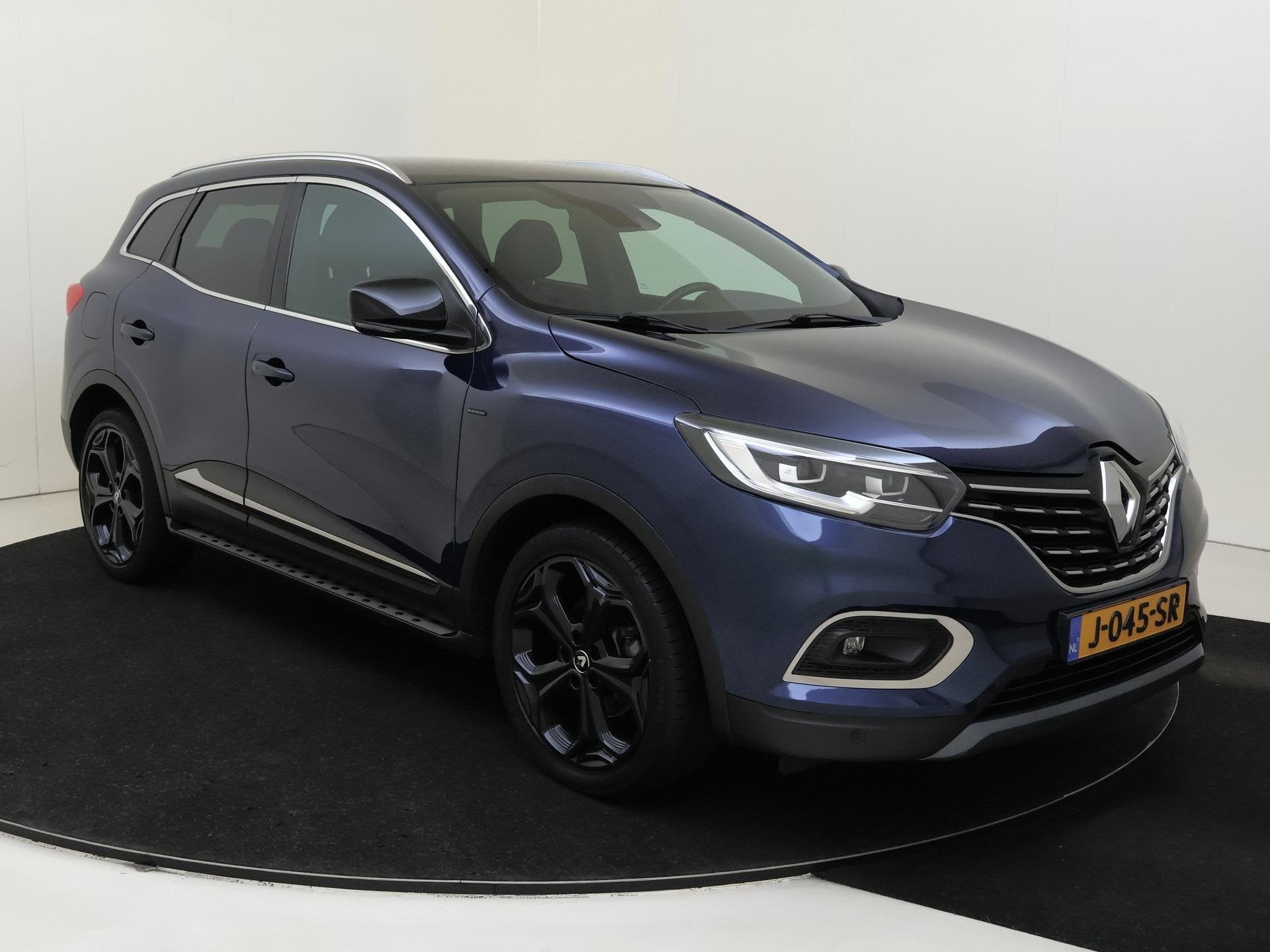 Renault Kadjar 1.3 TCe Black Edition | Leder/Alcantara bekle, Auto's, Kadjar, Gebruikt, Euro 6, 4 cilinders