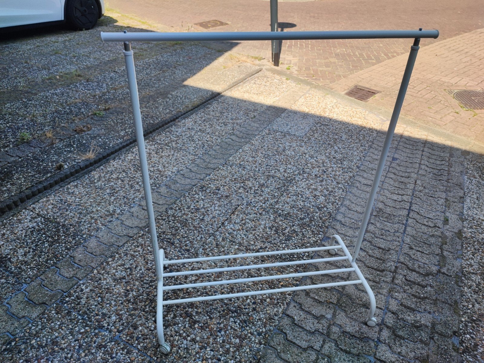 IKEA RIGGA Kledingrek - Verstelbaar en Verrijdbaar, Ophalen, Met wielen, Gebruikt