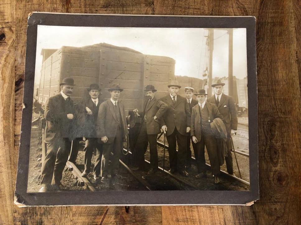 Oude originele spoorwegen foto met directieleden, Verzamelen, Spoorwegen en Tramwegen, Ophalen, Gebruikt, Trein, Overige typen