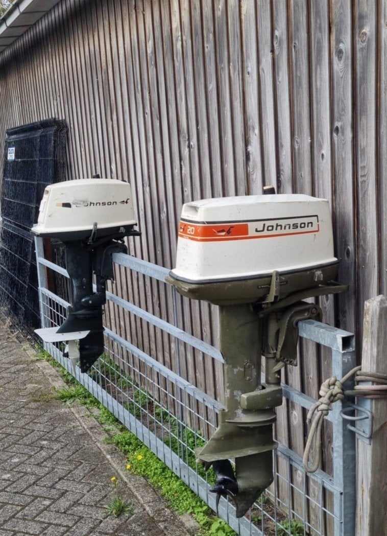 2x Johnson 20 pk 2-takt buitenboordmotoren, Watersport en Boten, Ophalen of Verzenden