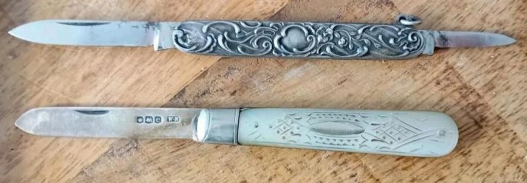 2 Stuks Antiek Zilver Zakmes 18e en 19e eeuw, Ophalen of Verzenden, Zilver