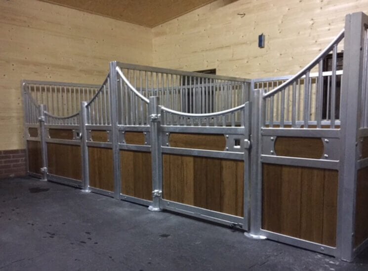 49. Mini paardenbox | shetlander box | minibox | ponystal, Dieren en Toebehoren, Stalling en Weidegang, Stalling, 1 paard of pony