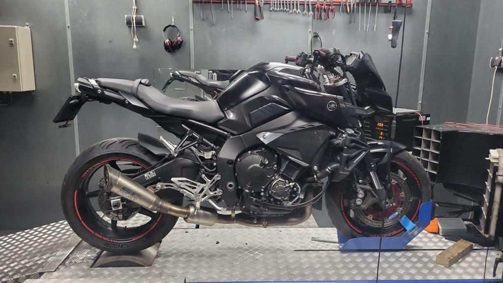 Yamaha MT-10 2016 | SC Project | Dyno | Veel extra’s, 4 cilinders, Gebruikt, Particulier, ABS