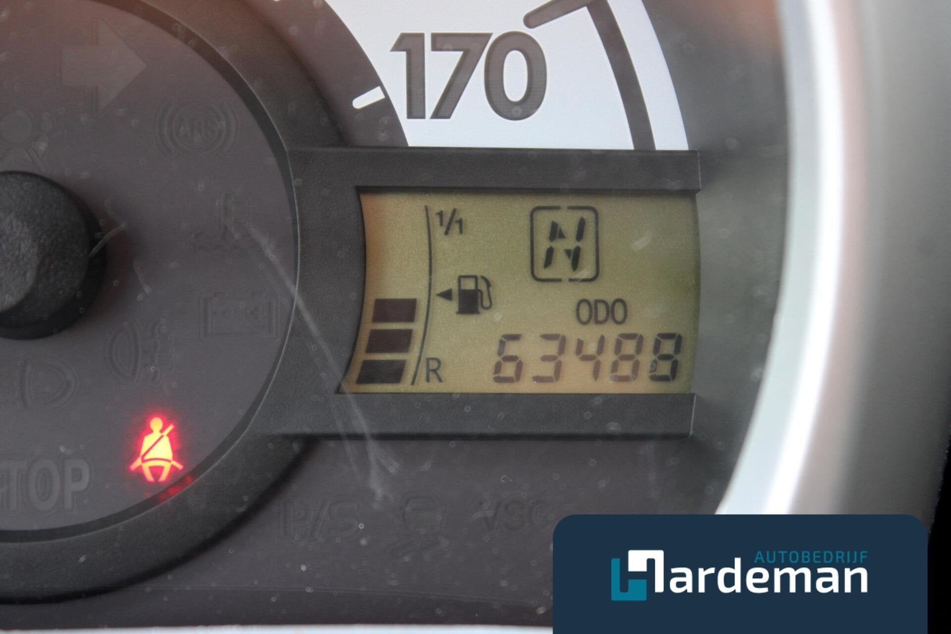 Peugeot 107 1.0-12V ENVY 63DKM Airco Automaat, Euro 5, Gebruikt, 4 stoelen, Origineel Nederlands