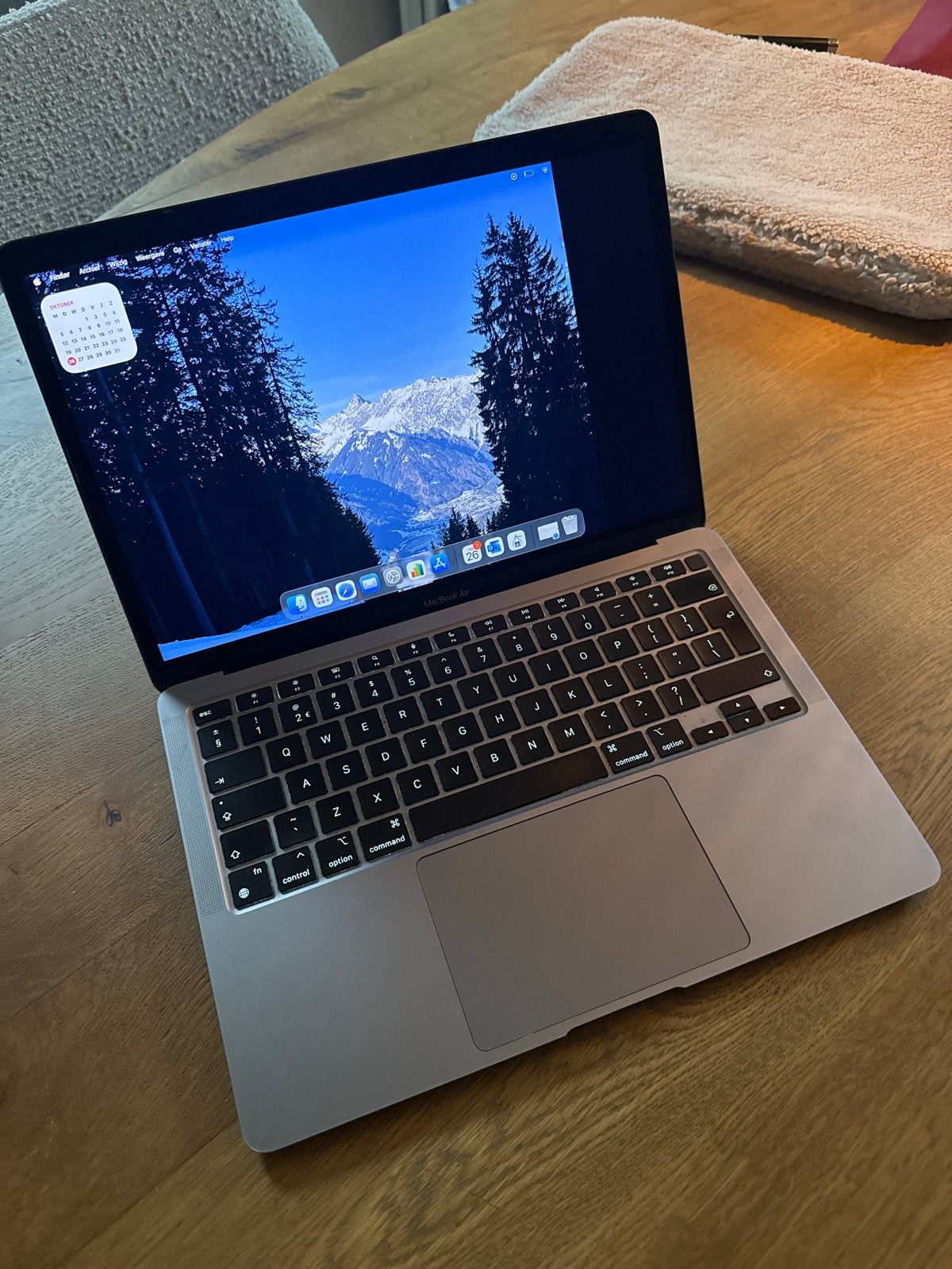 Apple MacBook Air M1 scherm schade, Ophalen, 256 GB, 2 tot 3 Ghz, Qwerty