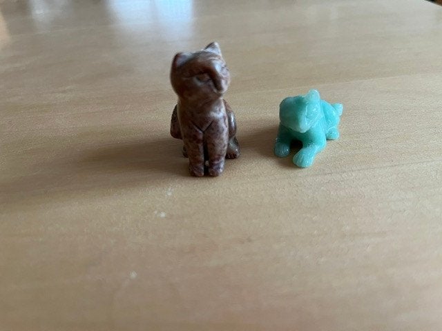 lieve poesjes van jade en collemandina marmer, Ophalen of Verzenden, Zo goed als nieuw, Dier