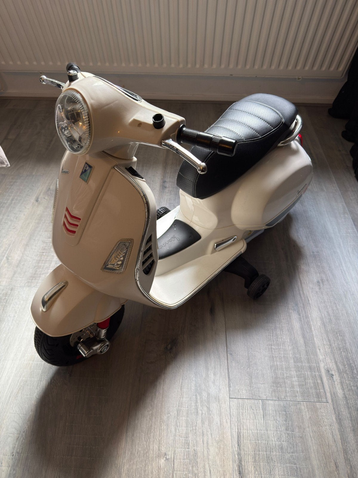 Gratis elektrische speelgoed kinder scooter
Gratis elektr, Gebruikt