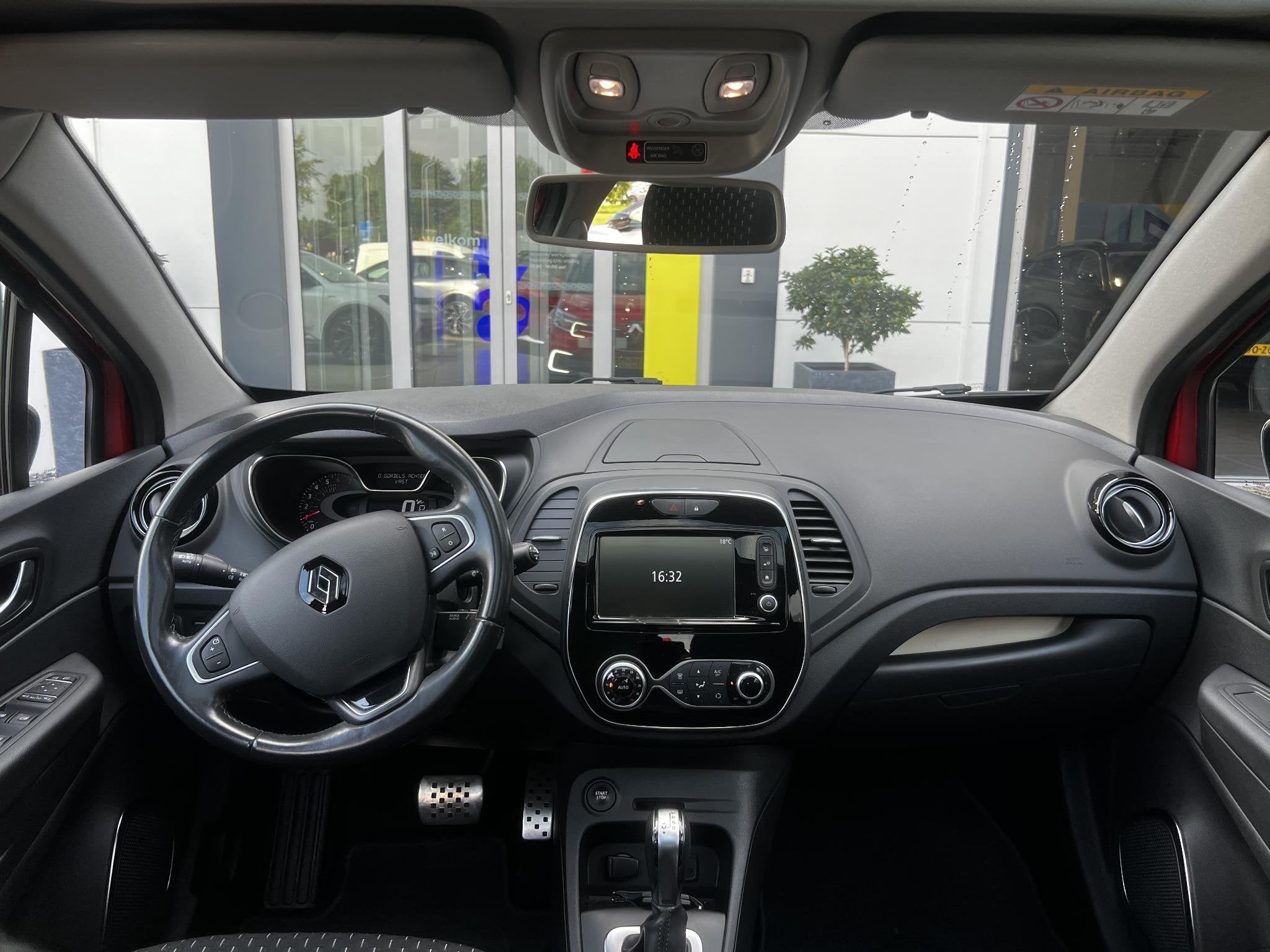Renault Captur 1.3 TCe Intens | Automaat | Panoramadak | Nav, Stof, Gebruikt, 4 cilinders, 57 €/maand