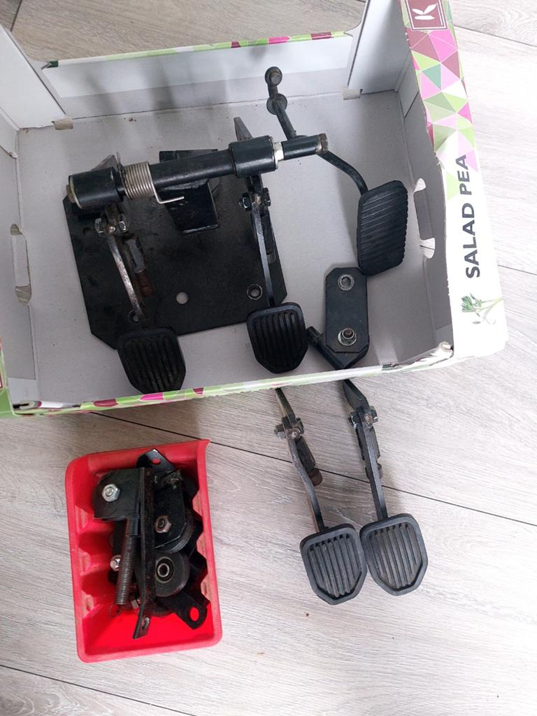 Dubbele bediening lesauto met extra pedalen, Ophalen of Verzenden