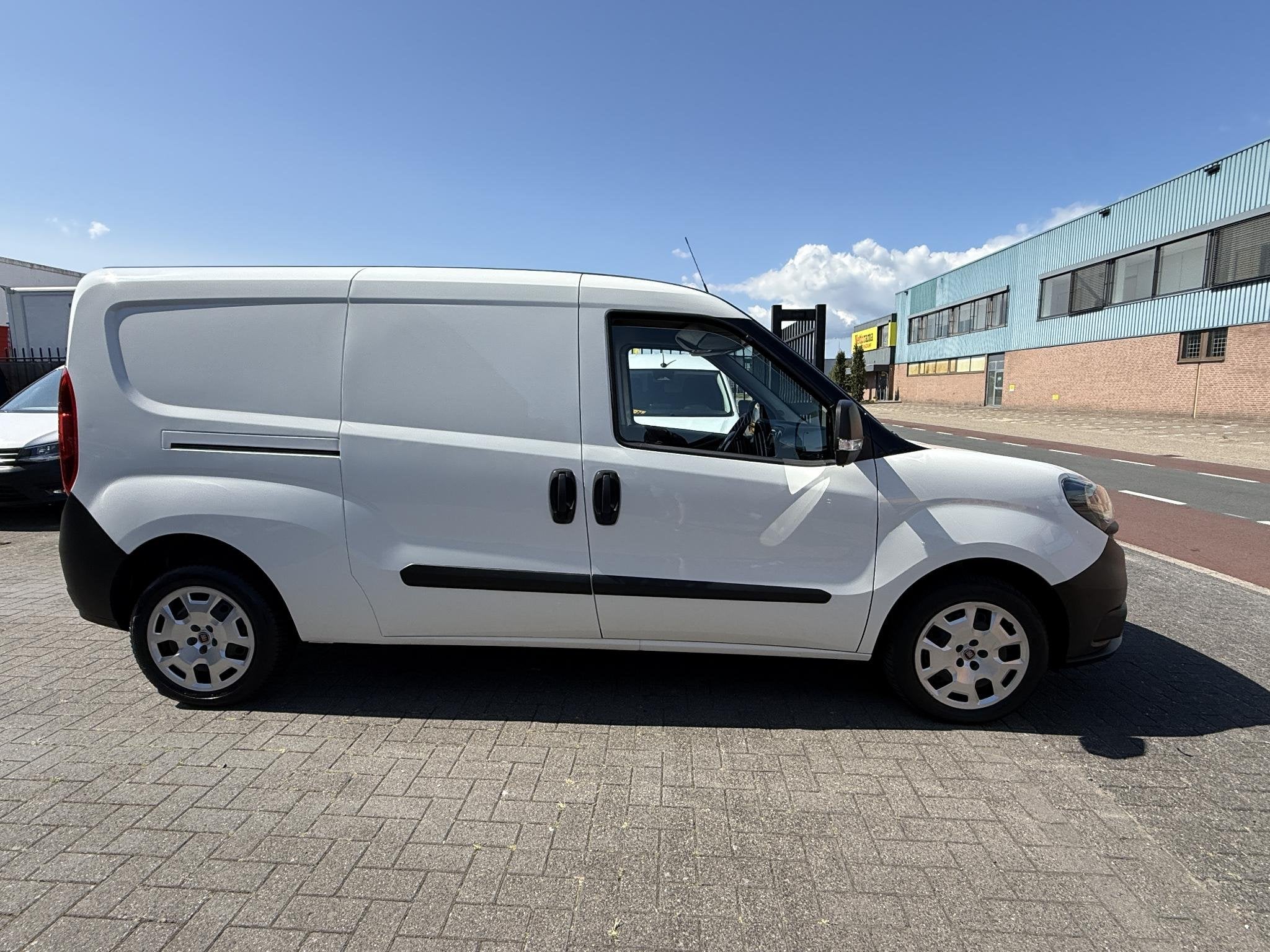 Fiat Doblò Cargo FIAT DOBLO 1.4 T-Jet 120PK BENZINE MAXI EU, Voorwielaandrijving, Gebruikt, Euro 6, 14 km/l